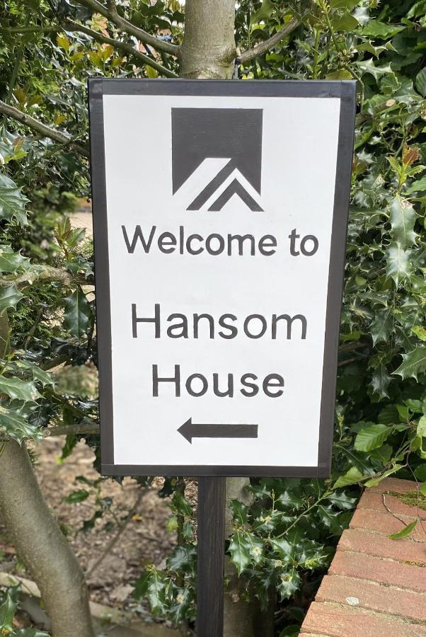 Hansom House Hinckley Exteriér fotografie